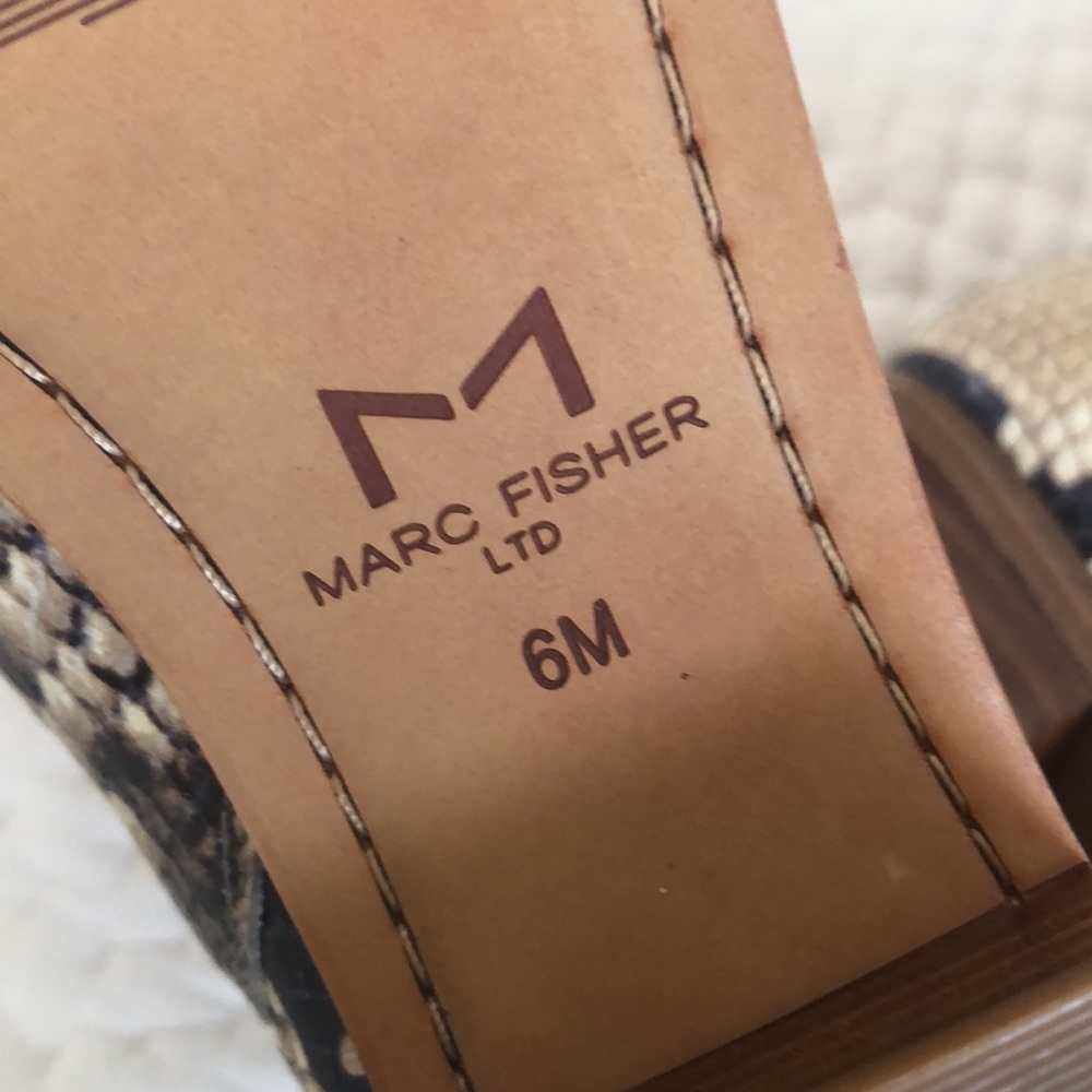 Marc Fisher Yale Chelsea Snake Print Leather Bootie Size 6 NWT - Picture 11 of 16